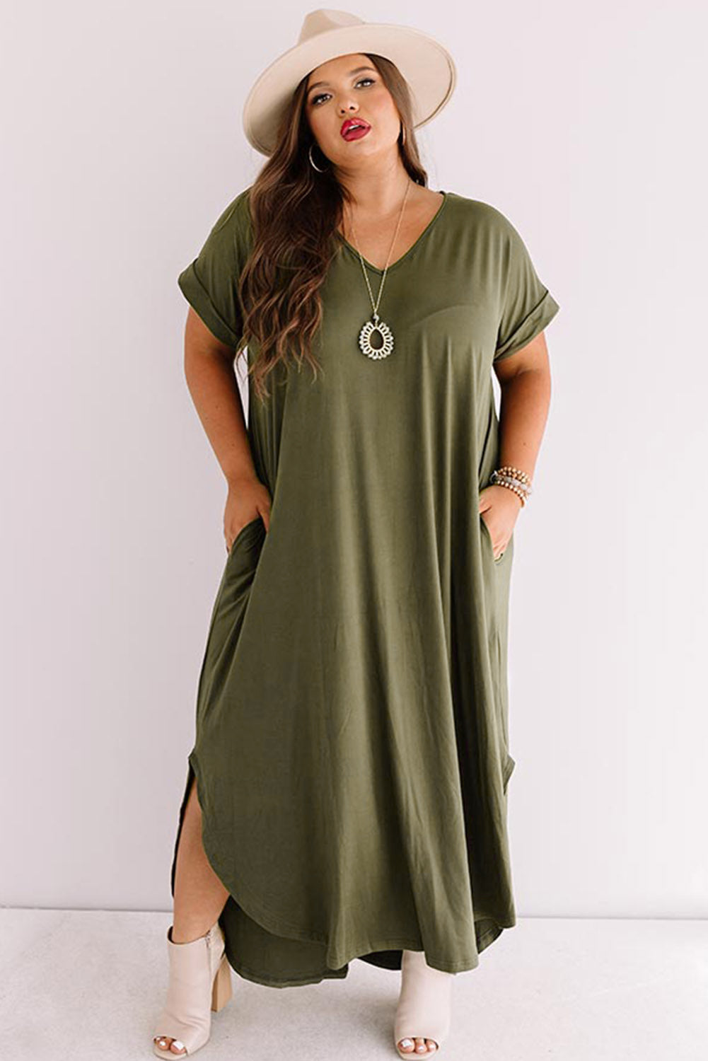 Green Plus Size V Neck Rolled Cuffs Maxi Dress - MeraKy Vibes