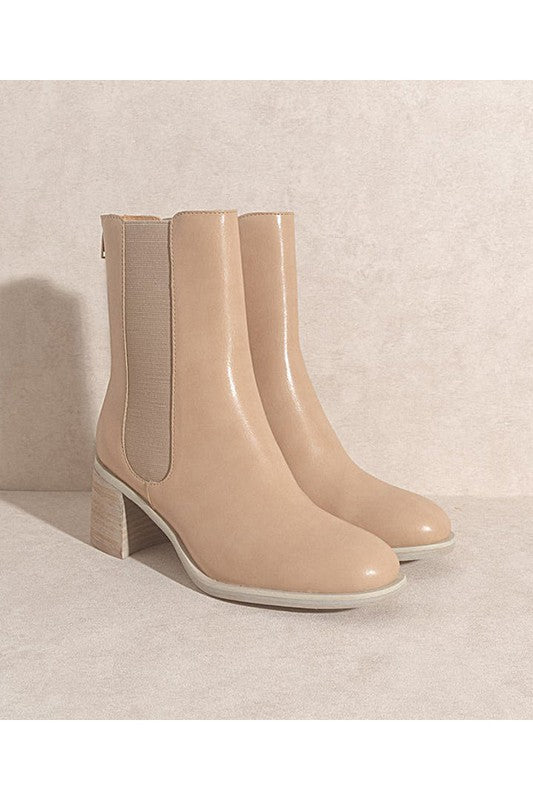 High Ankle Cream Heeled Boots