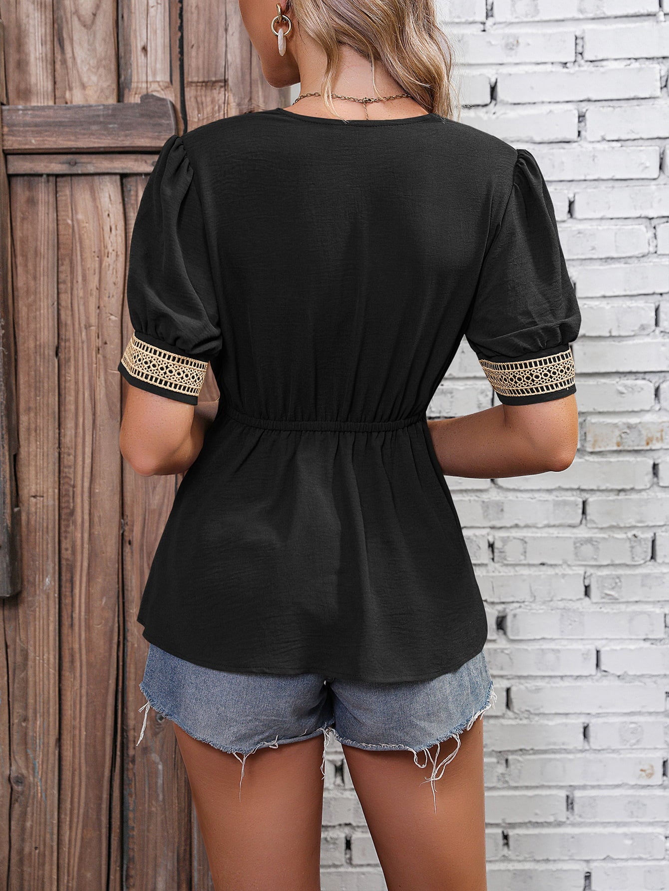 Contrast V-Neck Babydoll Top - MeraKy Vibes
